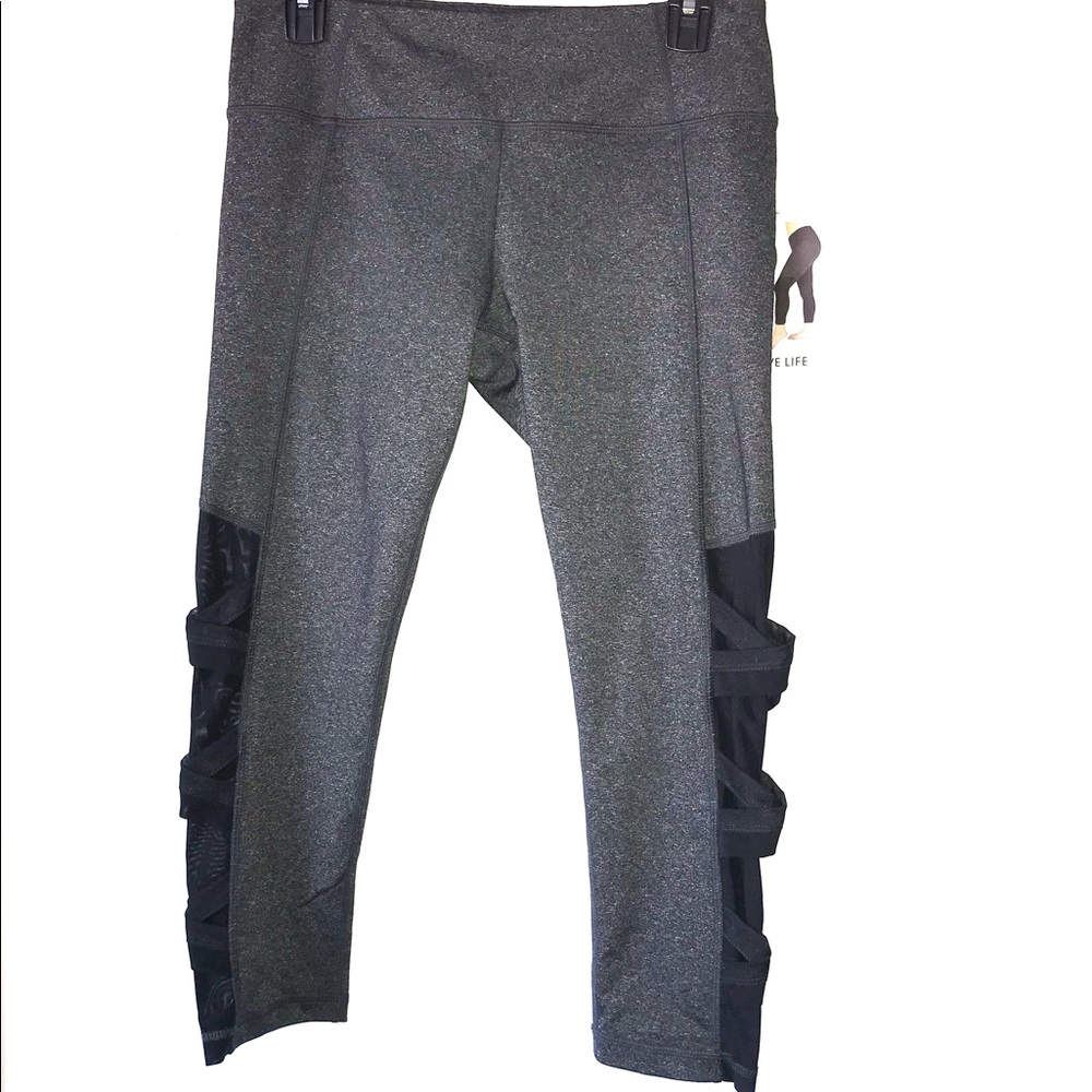 NWT Active Life Capri Legging (capri)  Charcoal Grey M